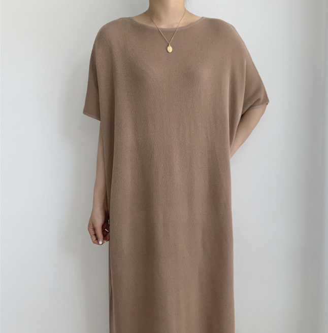 루어스룸 홀가먼트 맥시 반팔 판쵸 롱 니트 원피스