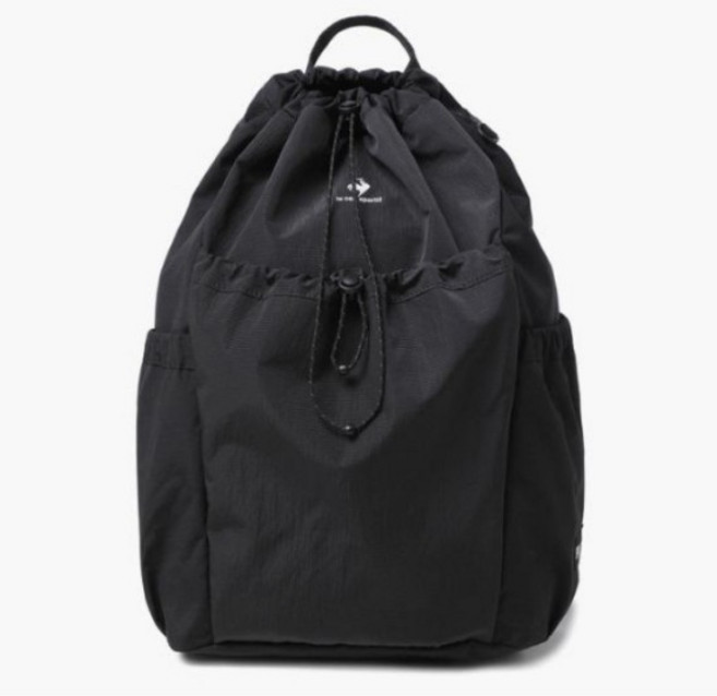 [데상트] M 백팩 UQC SQ123UBP17-BLK 미니멀 스포츠 백팩 (20L) / BLACK, 사이즈:FREE, 상세 설명 참조