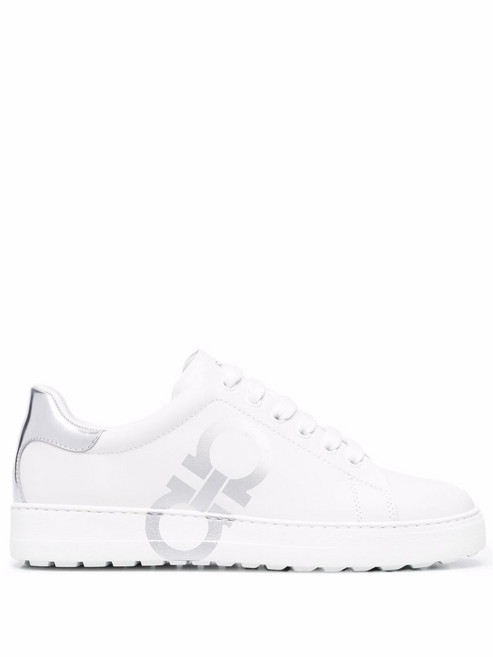 페라가모 로고 디테일 스니커즈