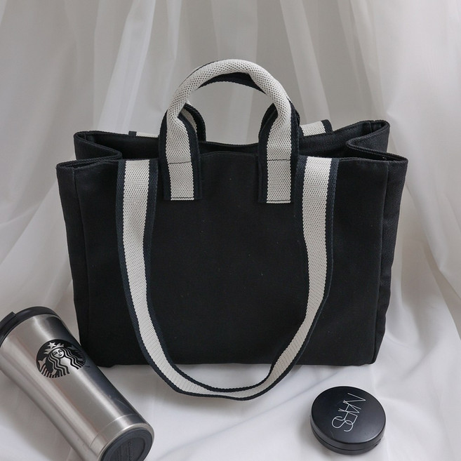 에브리테일 블랙 투톤 숄더백 심플 무지 기저귀백 데일리백 다용도백