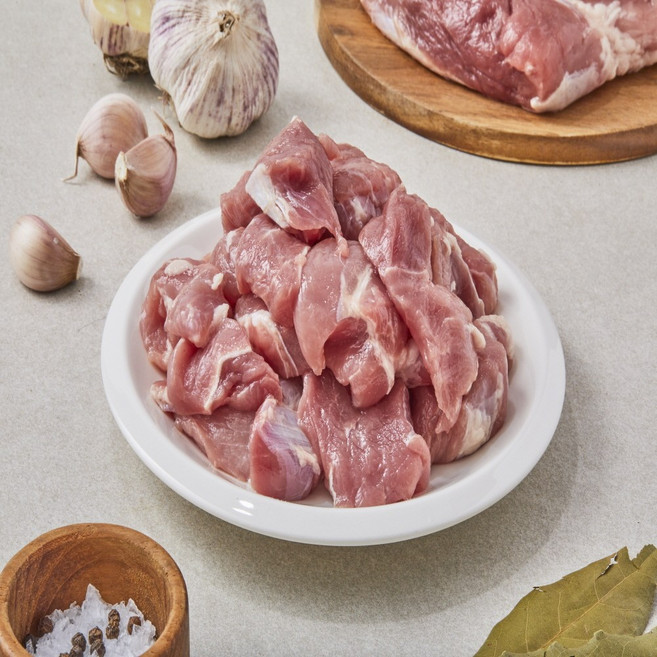 삼형제고기 1등급 한돈 사태 깍뚝썰기, 2개, 500g