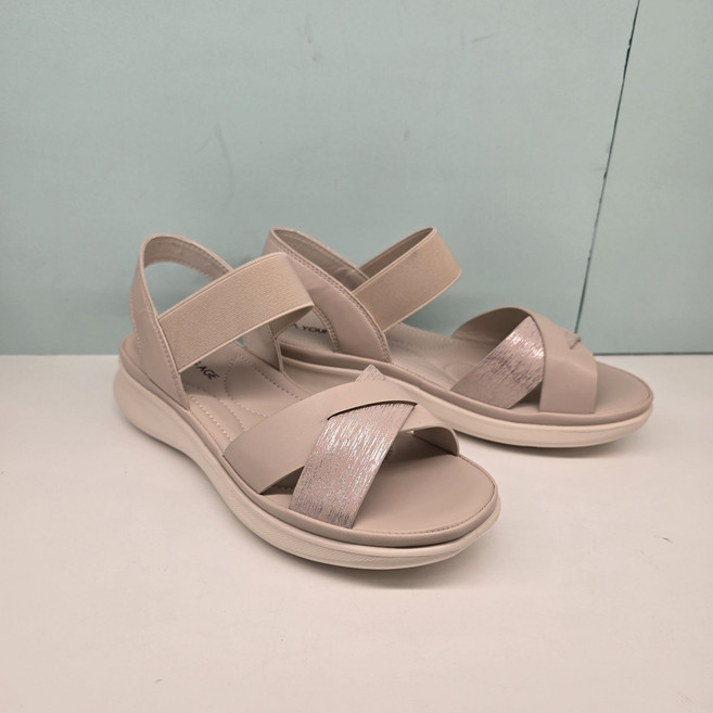 에스콰이아 여성 발편한 초경량 발등밴딩 우수한 쿠셔닝의 풋배드 가벼운 무게의 경량 아웃솔 캐주얼 쿠션 샌들 YADMSD703