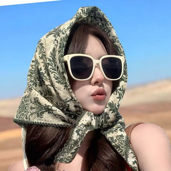 KITBOOM 고급 정사각 패턴 스카프