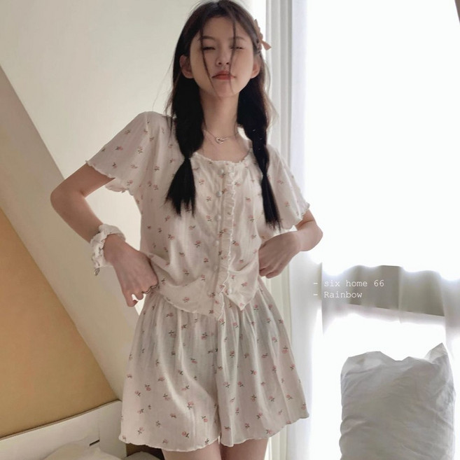 純白小碎花短袖短褲睡衣套裝