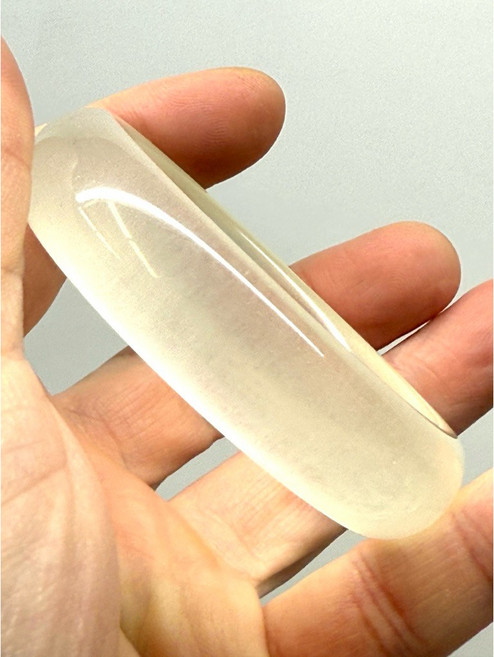 天然蠶絲玉寬版手鐲, 1個, 白色透明