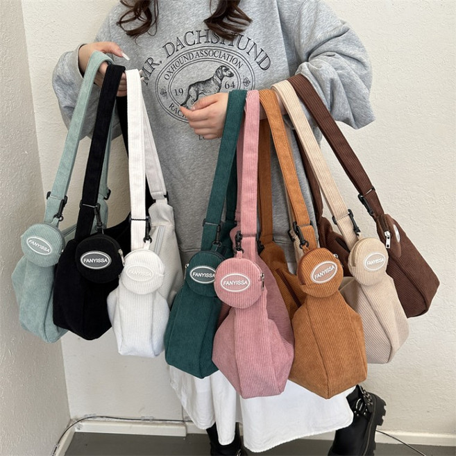 옆집샵 코듀로이 호보백 따뜻한 반달 보부상 숄더 크로스백 데일리 가방