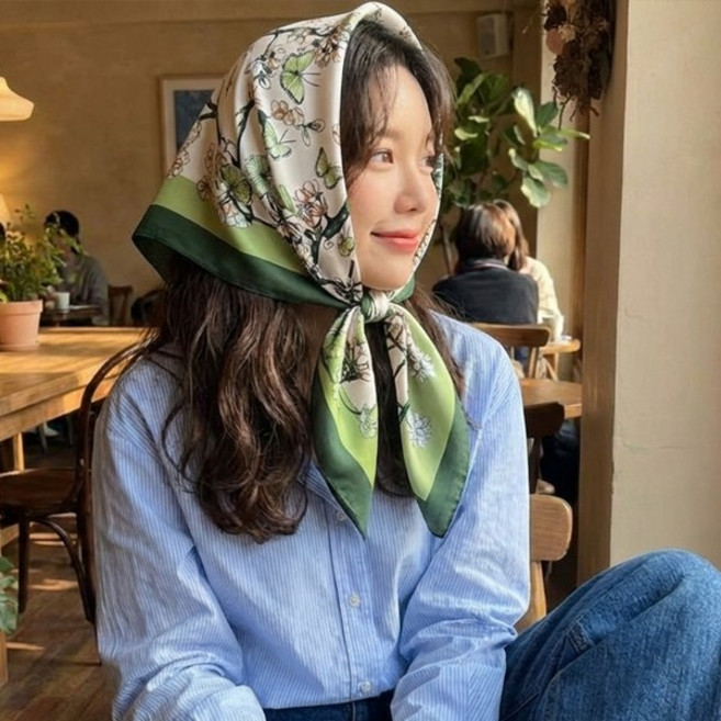 70X70 여성 봄 가을 쁘띠 스카프