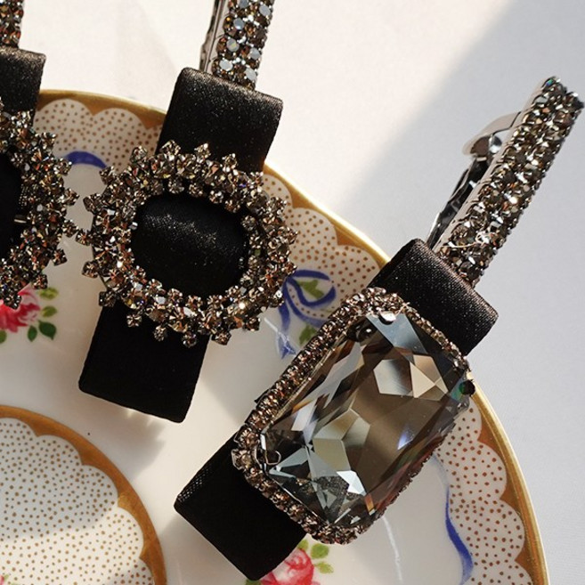 MISS21 레오나 큐빅 진주 장식 자동핀 2개 세트 (hp1586)