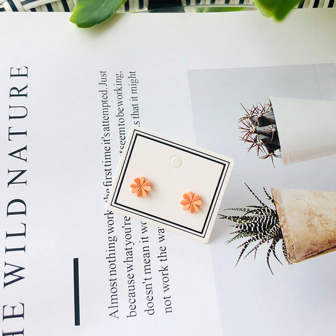 세라믹 귀걸이 여자 일주 귀걸이 ins풍 소중 디자인 감각 소녀 귀여운 폭발 알레르기 방지 잠 면제