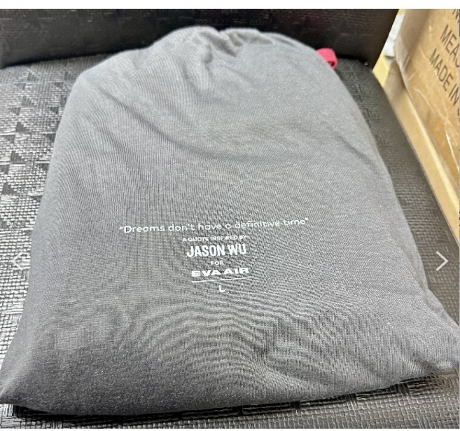 EVA AIR 授權 JASON WU 聯名睡衣組 L
