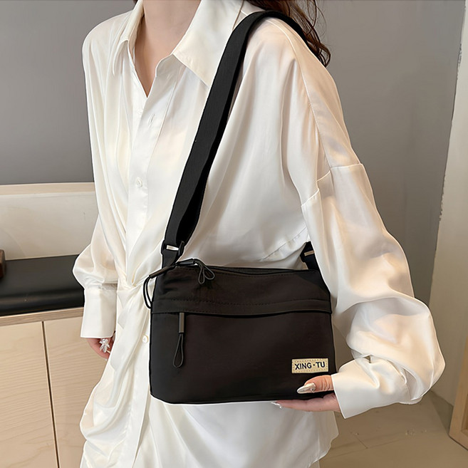 여성 크로스백 캐주얼백 데일리 통근 심플 슬링백