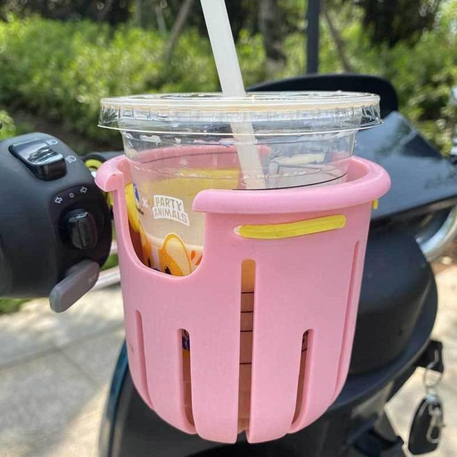 無標題 水杯架 防傾倒水杯架 電動車水杯架水壺架通用防傾倒超穩固自行車摩托車奶茶架飲料架子, 1個, 粉色杯架 帶黃色內墊