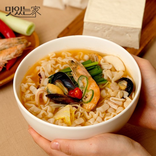 명인 신덕재 한둘 쫄깃 생두부 칼국수 얼큰한맛(2/4/6팩), 2팩 (4인분)