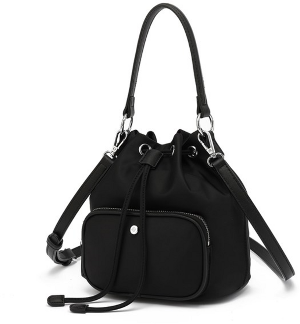 마리끌레르[뉴코아창원점] 명품디자인 앙증맞은 복조리가방 가볍고 세련된 스타일