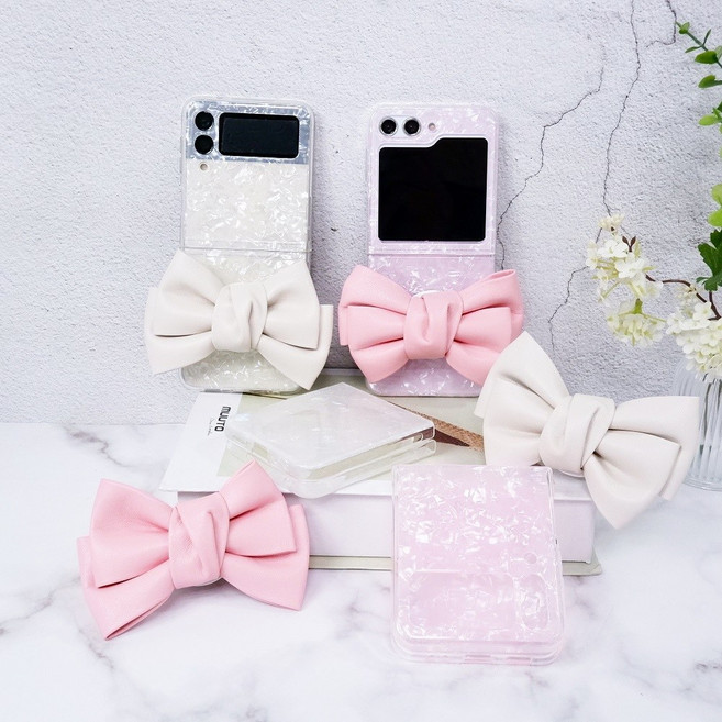 뉴욕마켓 z플립7 자개 홀로그램 퀼팅 리본 포인트 거치대 휴대폰 케이스