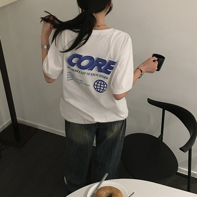 티데일리 남녀공용 코어 프린팅 오버핏 20수 라운드 반팔 티셔츠