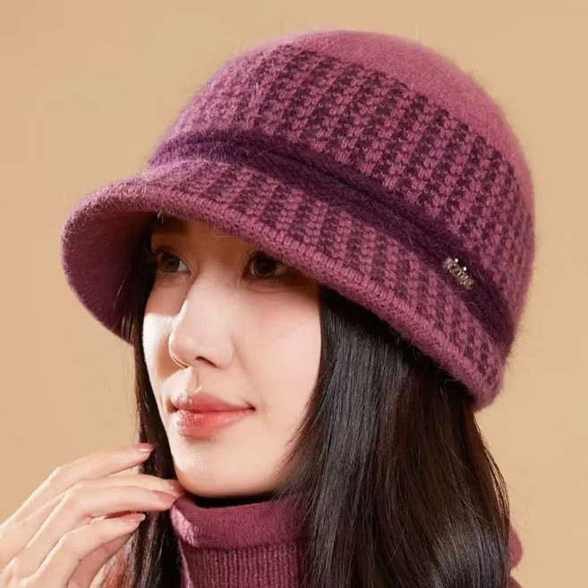 여성 겨울 귀달이모자 따뜻한 토끼털 안감 방한모자 넓은 챙 스타일리시한 니트모자 중년 여성용 모직모자 겨울 방풍 기능 편안한 착용감