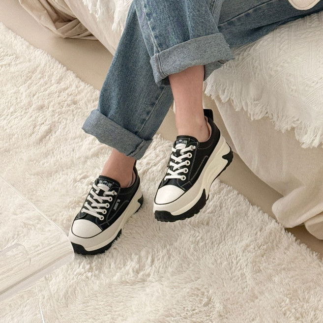 가벼운 천연가죽 스니커즈 운동화 5cm