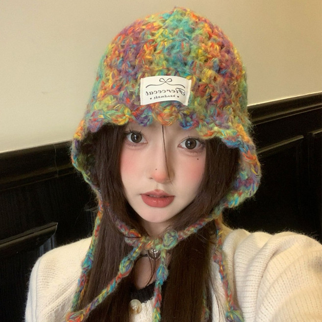 홍언목요 컬러풀 태슬 비니 니트비니 여성 귀여운 아웃도어 방한 귀달이 모자 학생룩