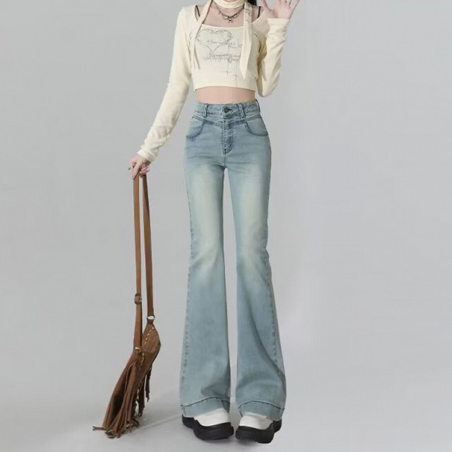 쁘띠꼬모 여성 하이웨이스트 라이트워싱 세미부츠컷 데님팬츠 데일리 코디 WW112848