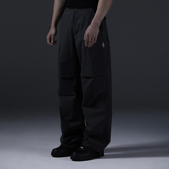 카미드 와이드 커브드 파라슈트 카고바지