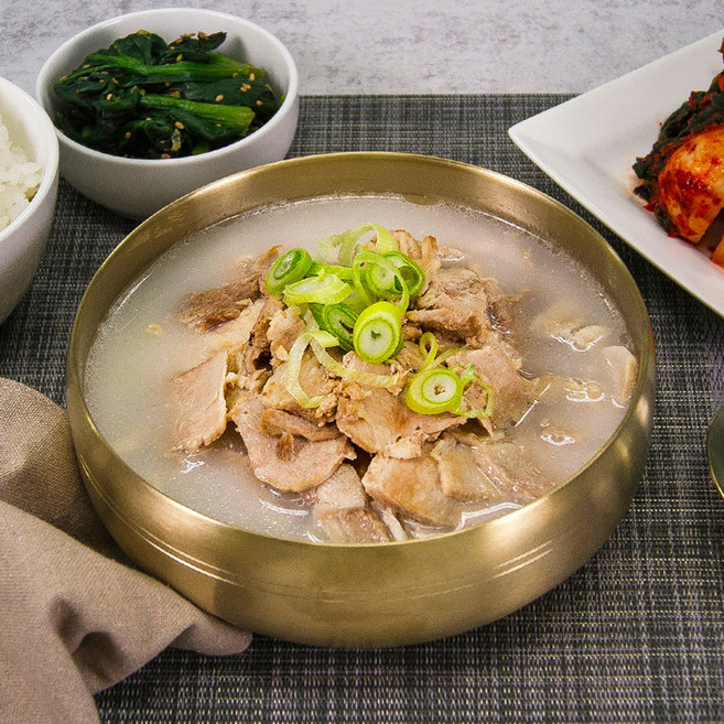 20년 전통 국보 수육국밥 돈골 육수 살코기 간편 조리 냉동 보관, 5개, 700g