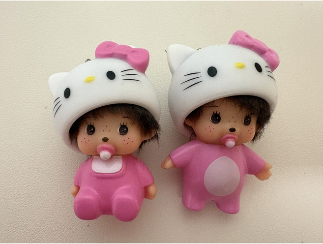 몬치치 키티햇 미니 키링 키티 헬멧 인형 키홀더 가방꾸미기 백참