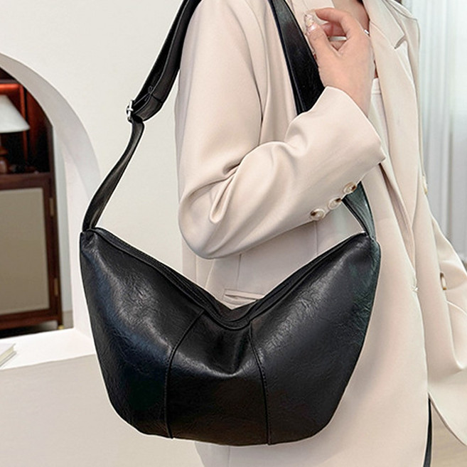 모던허니 남여공용 반달 크로와상 크로스 백 숄더 슬링백 캐주얼 빅백