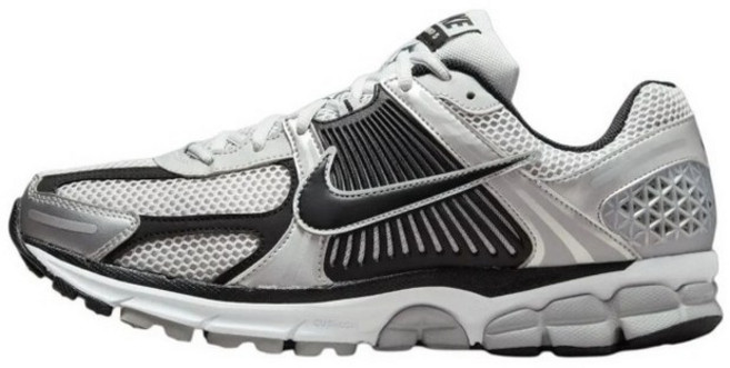 나이키 줌 보메로 5 메탈릭 실버 블랙
