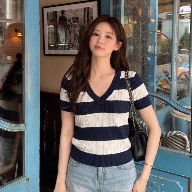 칩썬데이 여성 브이넥 꽈배기 반팔 니트 티셔츠 슬림핏 케이블 여름 니트