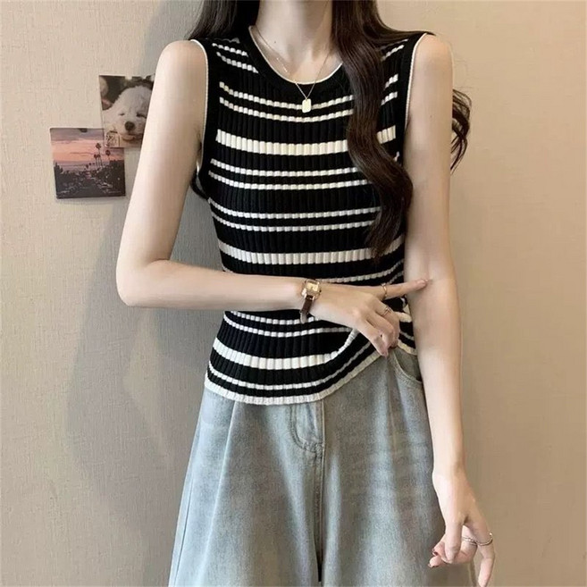 TKX 여성용 니트 민소매 티셔츠 슬림핏 스트라이프 라운드넥 데일리 캐주얼 패션 여름 베이직 심플 상의