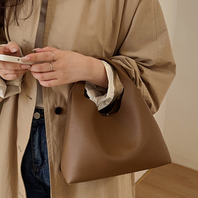 플랜앤유 미니멀 소프트 레더 버킷 토트백