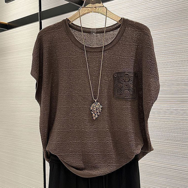 ROYALBELLE 여성 얇은 라운드넥 니트 티셔츠 가오리 소매 루즈핏 자수 포켓 편안한 반팔 티셔츠 V061137