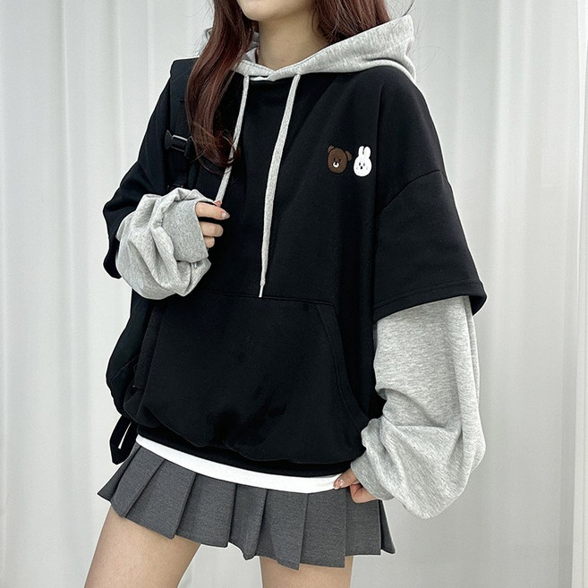 [오버핏] 버니 베어 레이어드 후드티 여성 학생 기모 루즈핏 빅사이즈 캐릭터 자수 겨울 봄 가을