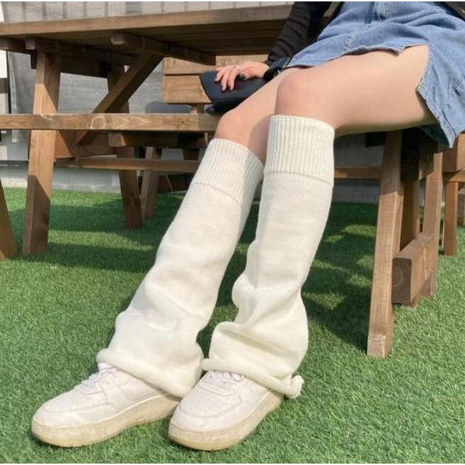 [베스트/인기] 더문풀문 휘뚤마뚤 오버핏 루즈핏 롱레그워머 하이틴 Y2K 발토시 발워머 보온 교복 힙 핫 / 하이틴레그워머