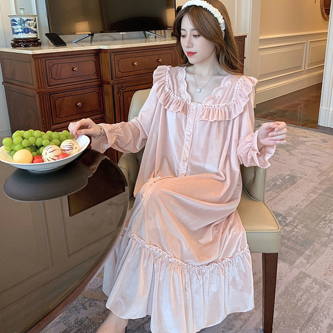 Skyciky 가을겨울 여성 벨벳 레이스 원피스잠옷 긴팔 홈웨어 달콤한 무드 AA3412