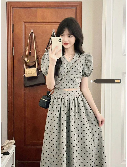 패션 여성 상하의세트 빈티지 퍼프소매 브이넥 쇼트 셔츠 +슬림핏 하이웨스트 스커트 세트 YJW