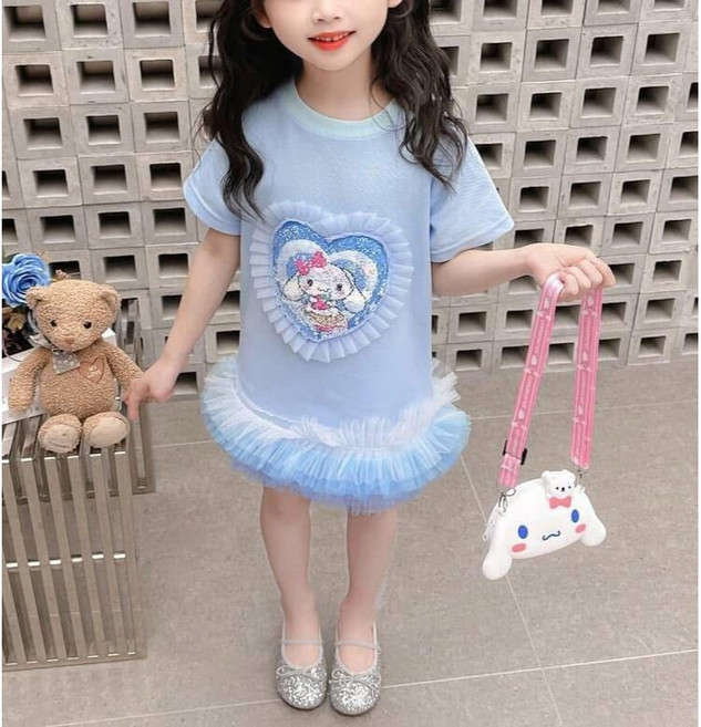 寶貝童裝 女童亮片花邊連身裙