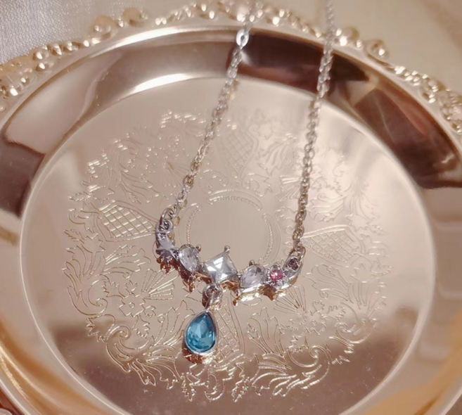 [925 Silver][2 color] 블루 에메랄드 스톤 목걸이 럭셔리 데일리 우아한 고급스러운 파티 연주회 축제 결혼식 하이엔드 은 주얼리