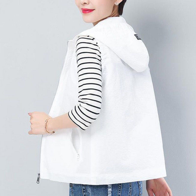 라부라카 여름 중년여성 후드 바람막이 조끼 빅사이즈 무지 얇은 루즈핏 집업 베스트 자켓 아웃도어 엄마룩