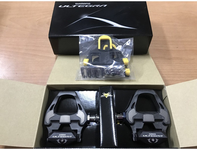 Shimano Ultegra R8000 PD-R8000 SPD-SL 碳纖維卡踏板 附鞋底板扣片, 1個
