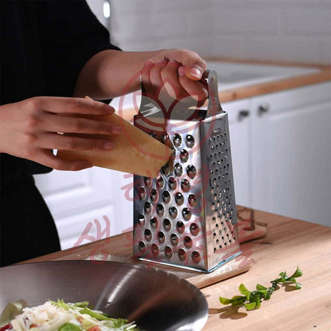 INSAVII 치즈그레이터 강판 스텐 다용도 슬라이서 수동 야채 4IN1