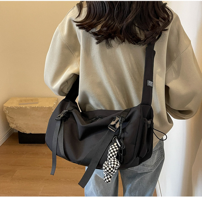 에스핀 남녀공용 생활방수 크로스백 메신저백 여행가방 헬스가방 슬링백