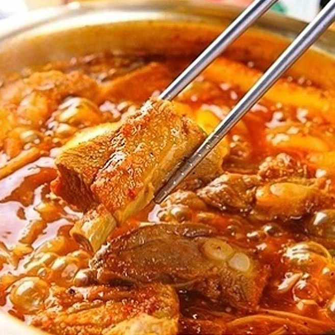 동인동 매운갈비찜 400g 쫄깃육질 스팀하우스공법 특제소스 48저온숙성 돼지갈비찜, 1개