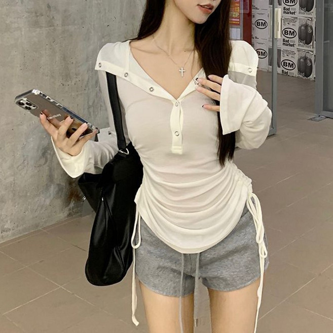 실버버튼 시스루 긴팔 후드 티셔츠 (1color) // 하늘하늘 시스루 여리핏 긴팔티 데일리룩 캐주얼룩 (ES-5100)