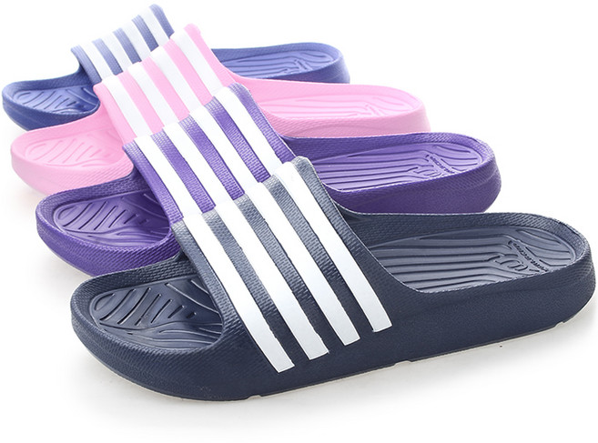 180~220mm 내구성 좋은 무접착 통으로 생산한 경량 아동 슬리퍼 사선 키즈