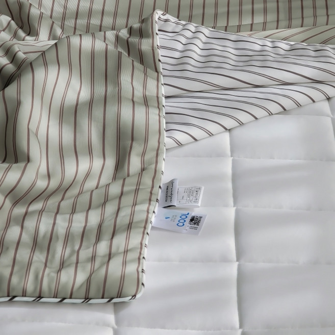 냉감이불 부드러운 아이스 쿨링 여름이불 시원한 느낌을 주는 스트라이프