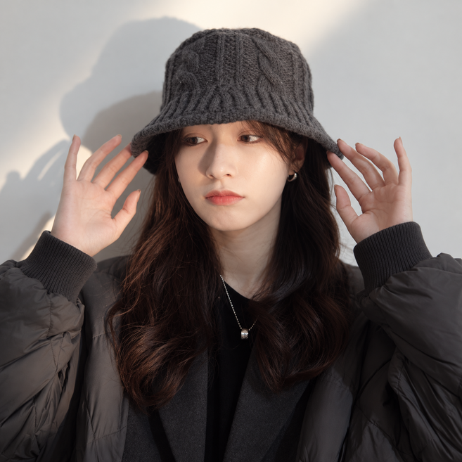 두리안나 와이어 챙 케이블 니트 버킷햇 여성 벙거지 모자
