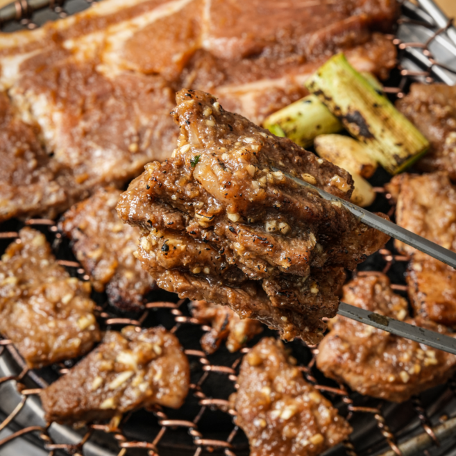 [갈비맛집1995] 칼집양념돼지갈비 수제양념갈비 밀키트 목전지 왕갈비 완벽반찬 800g, 1개