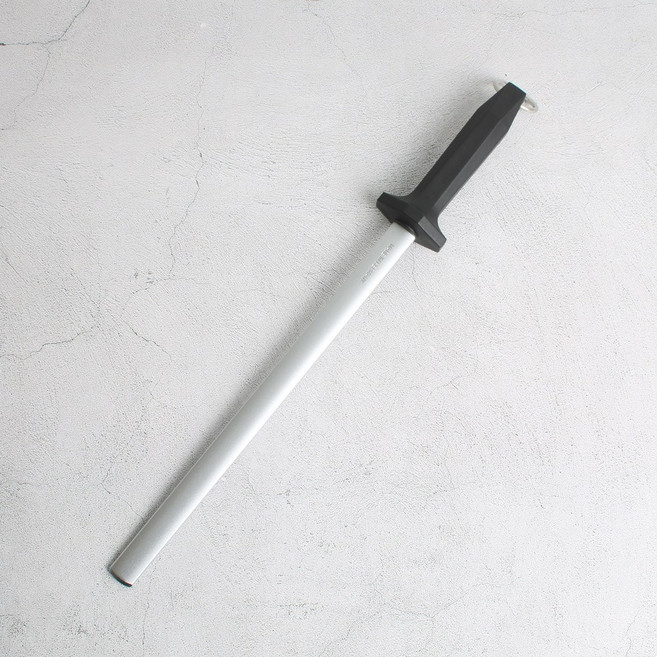 독일 기셀 다이아몬드 야스리, 1개